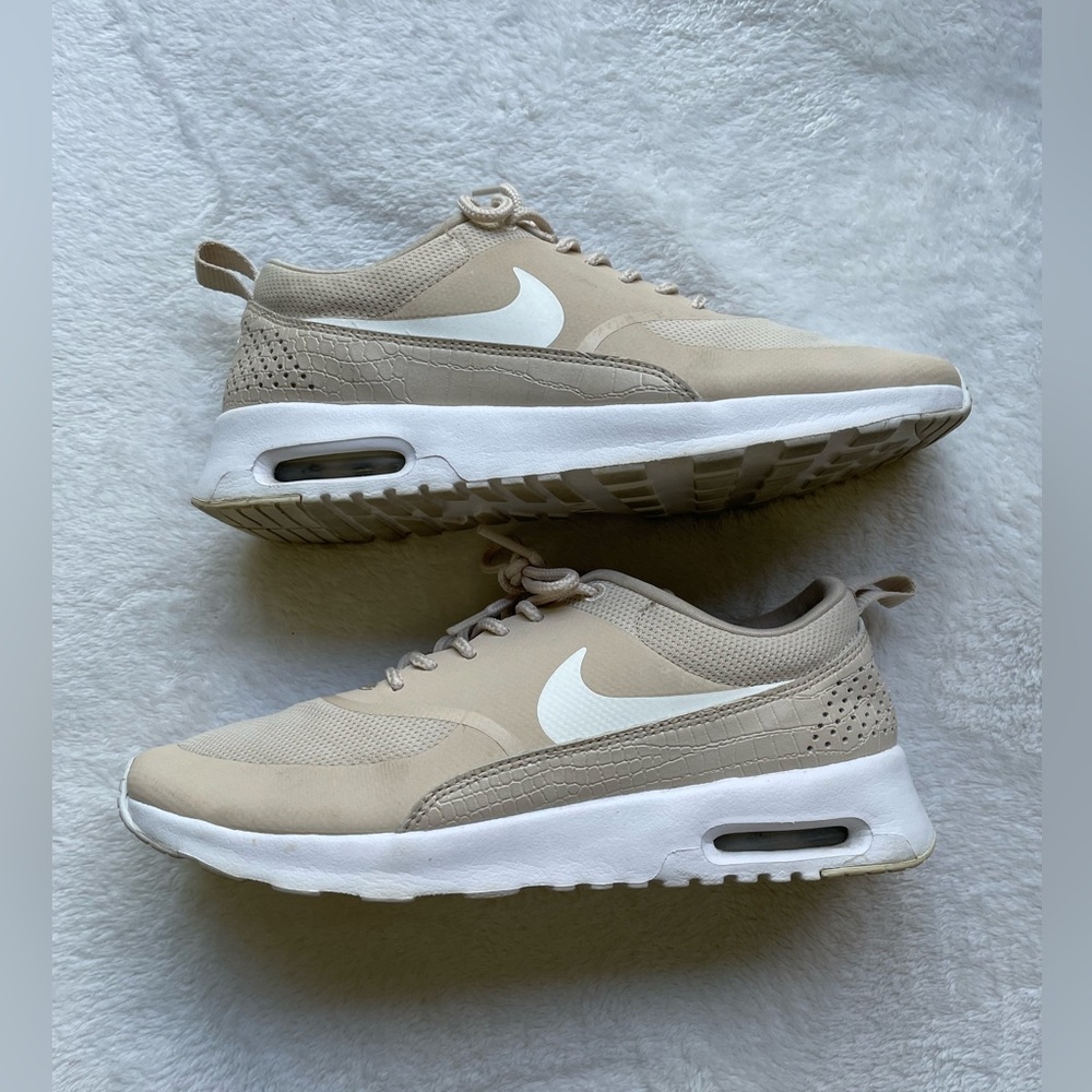 Nike
WMNS Air Max Thea Oatmeal/sail-white - Picture 3 of 8